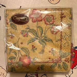 NWT Caspari Gold and Floral Napkins